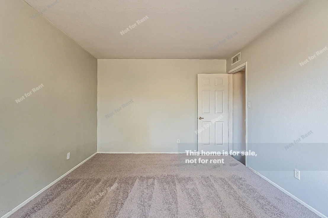 Photo of 906 W KEATING Avenue