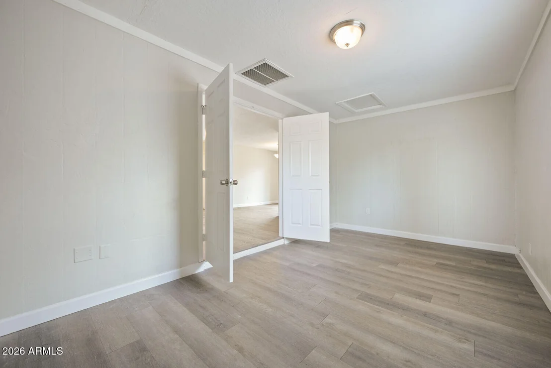 Photo of 1339 N HILLCREST Circle