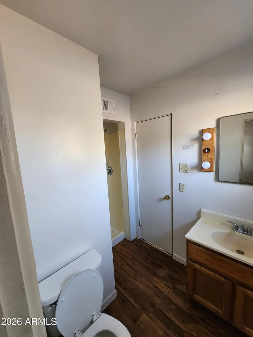 Photo of 2134 W AVALON Drive