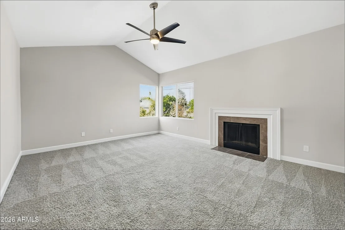 Photo of 1035 N SETON --