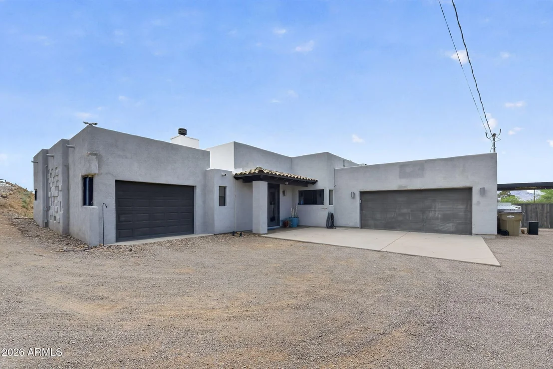 Photo of 277 Circulo Silva --