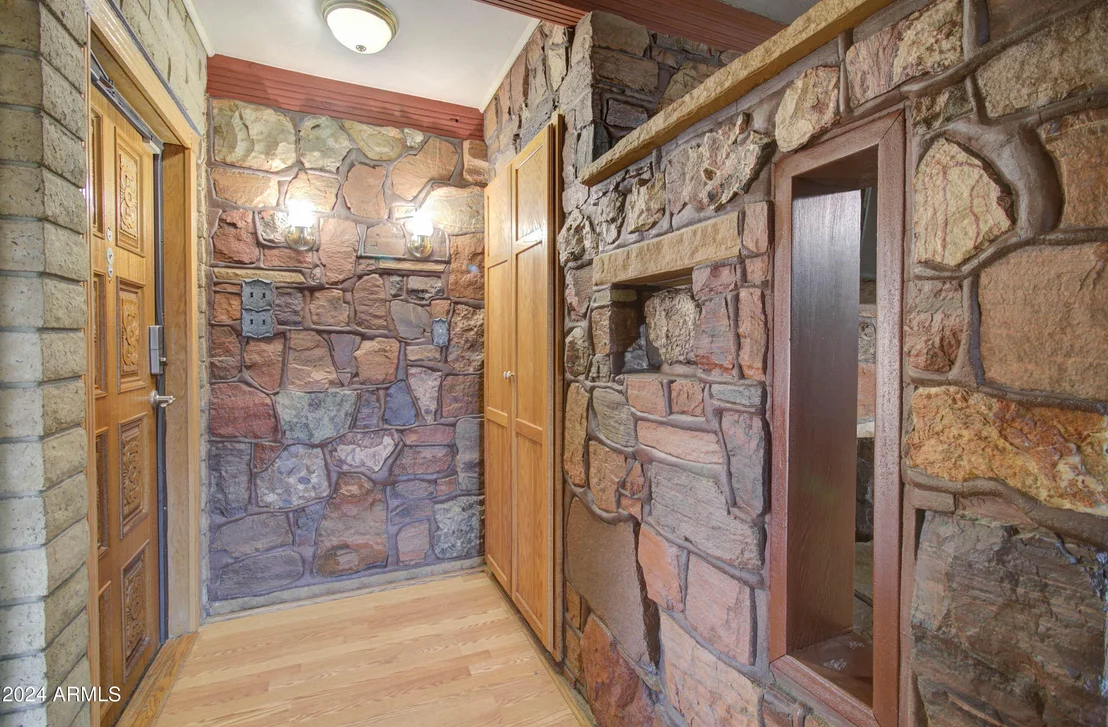 Photo of 295 E HUNTER Drive