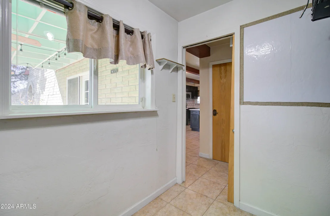 Photo of 295 E HUNTER Drive