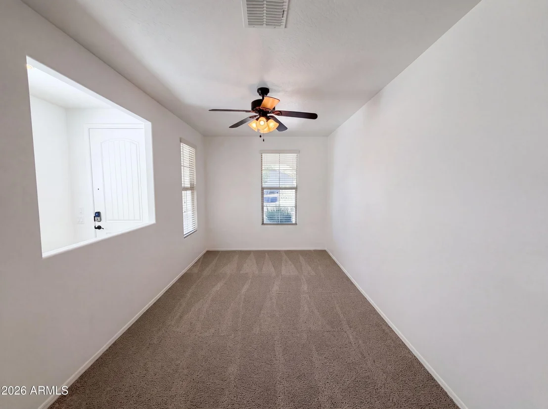 Photo of 21276 W BERKELEY Road