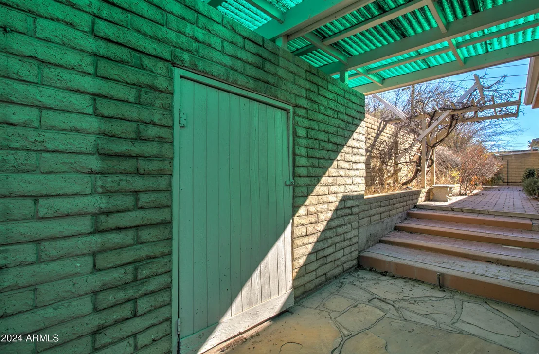 Photo of 295 E HUNTER Drive
