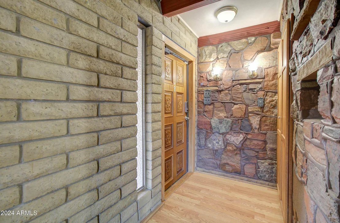 Photo of 295 E HUNTER Drive