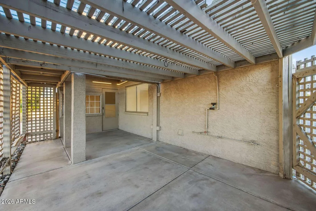 Photo of 6120 E AUGUSTA Circle
