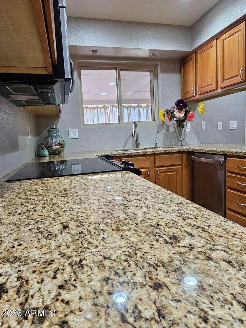 Photo of 821 N SPUR Circle