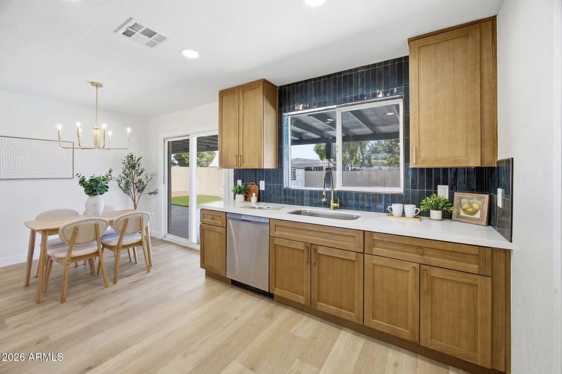 Photo of 1215 W WESCOTT Drive