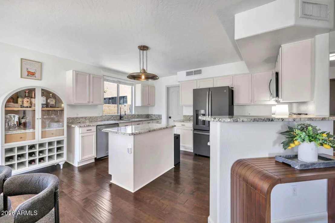 Photo of 1371 E JASPER Drive
