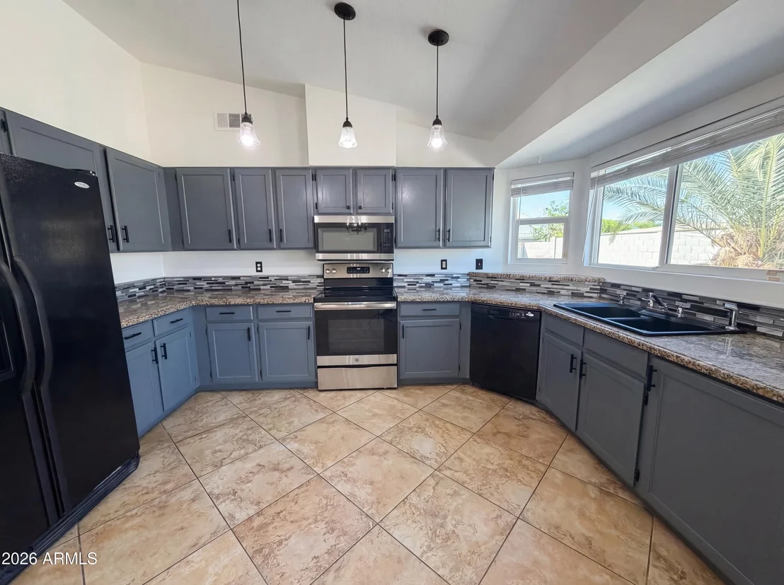 Photo of 1802 N 89TH Avenue
