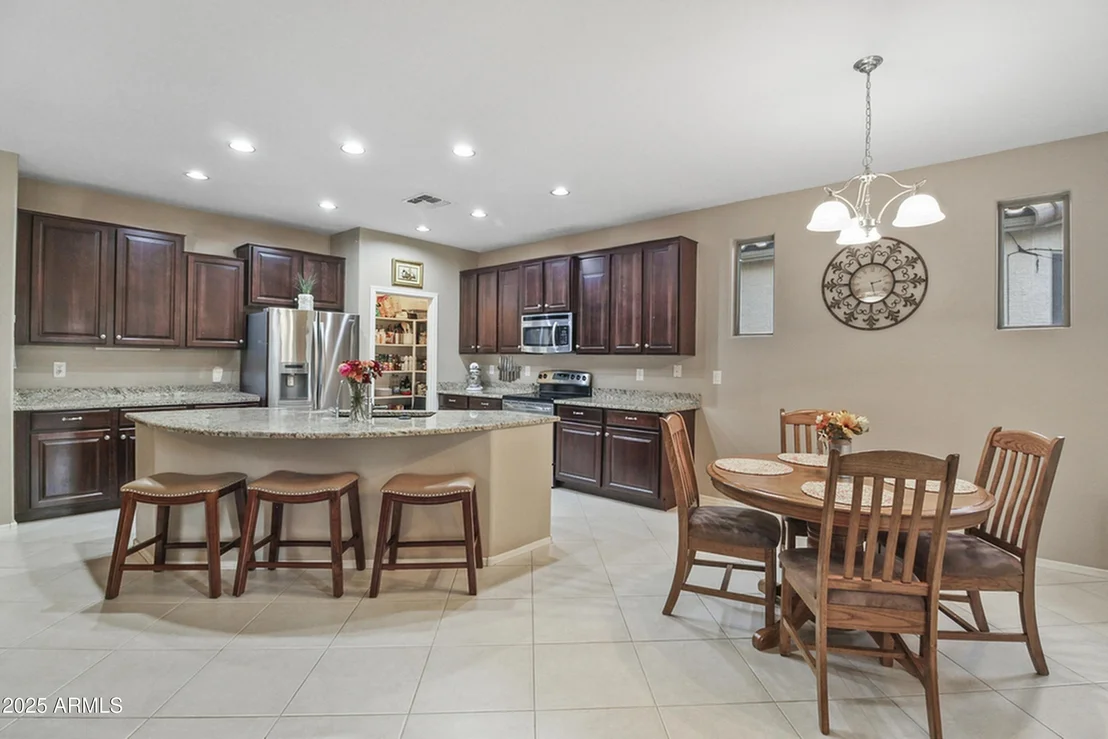Photo of 43415 W LINDGREN Drive