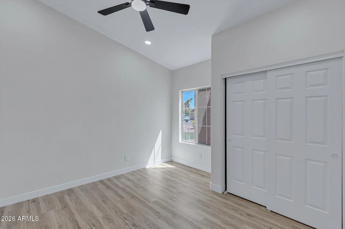 Photo of 5538 W FALLEN LEAF Lane