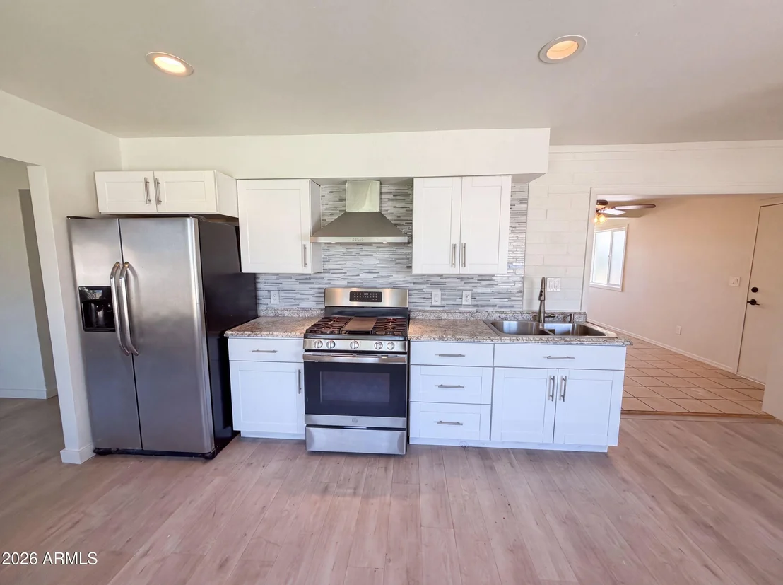 Photo of 2027 W CORRINE Drive