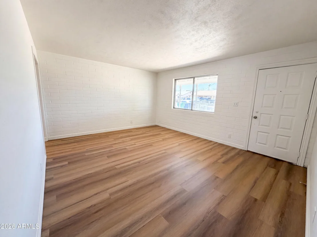 Photo of 1457 W 7TH Avenue