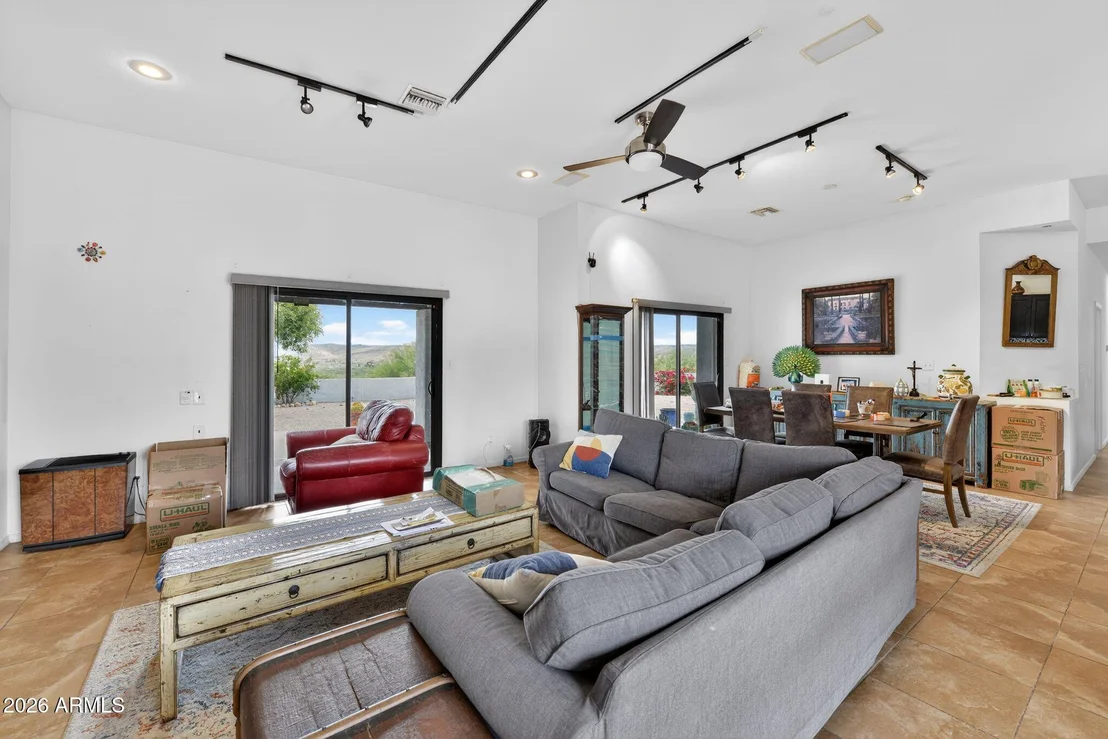 Photo of 277 Circulo Silva --