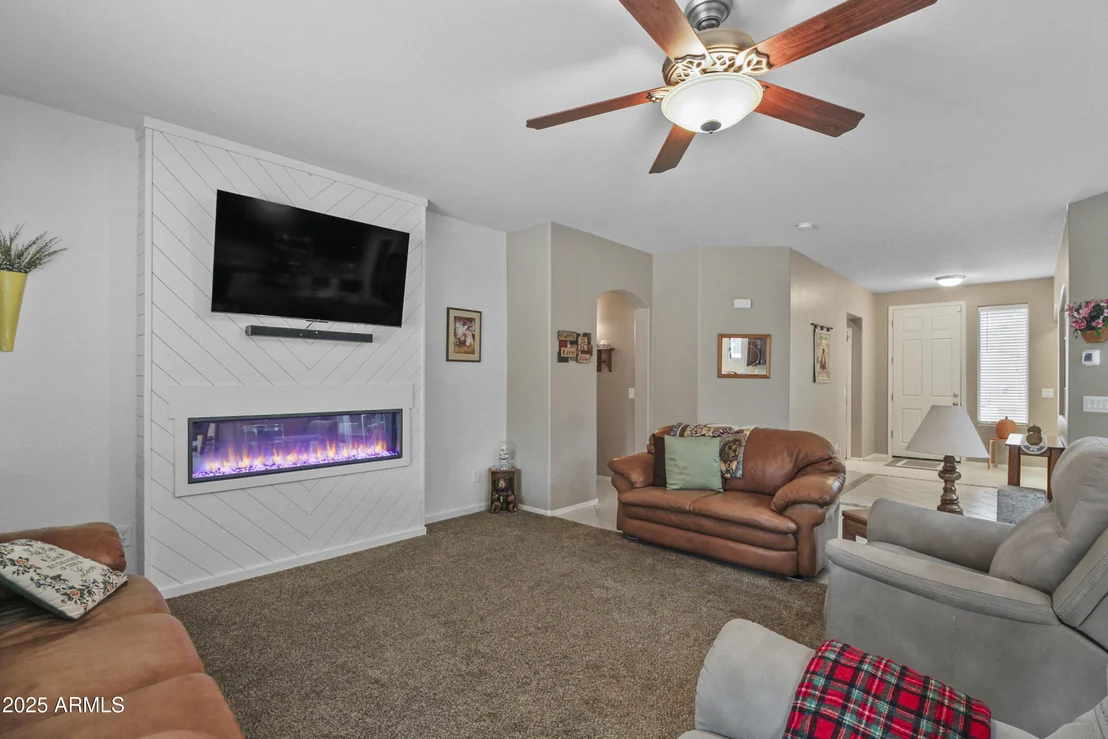 Photo of 43415 W LINDGREN Drive