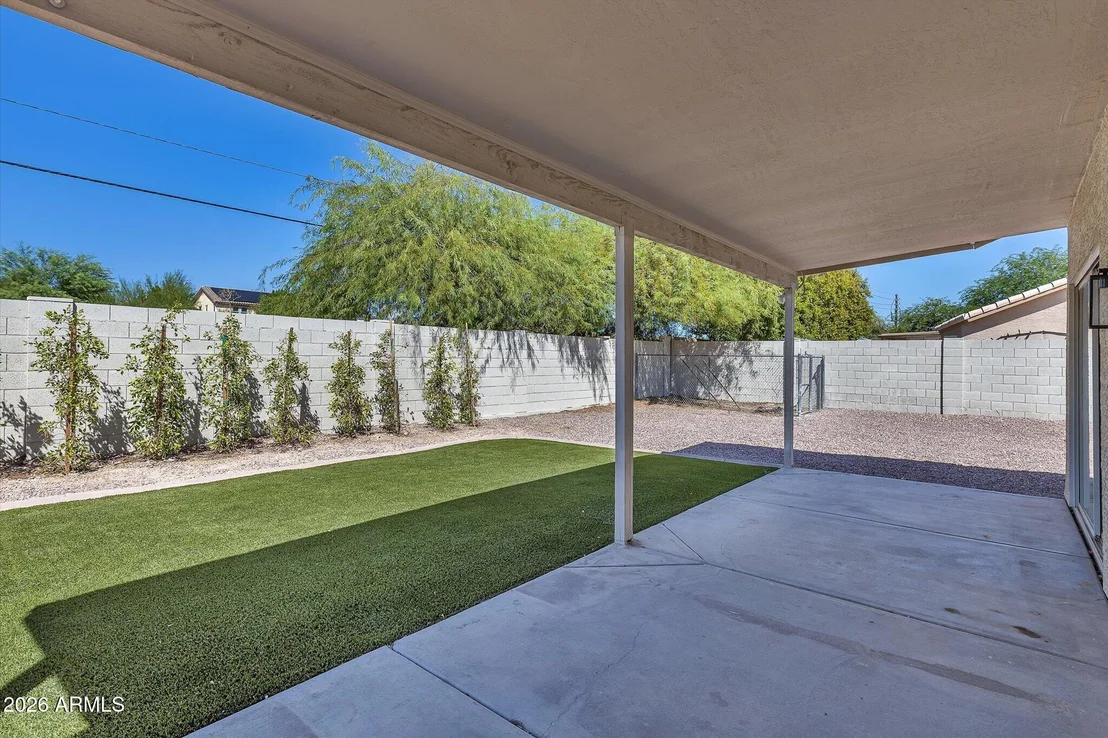 Photo of 5538 W FALLEN LEAF Lane