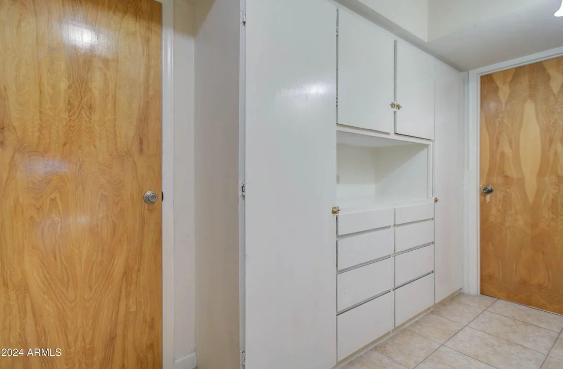 Photo of 295 E HUNTER Drive