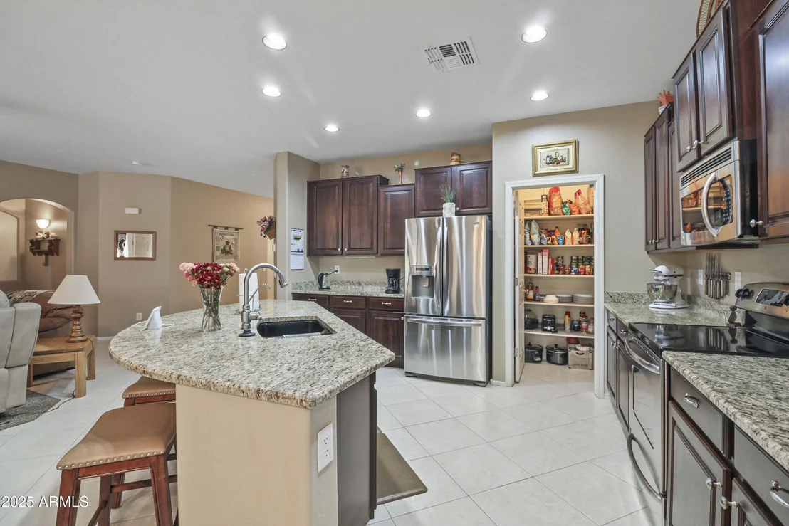Photo of 43415 W LINDGREN Drive