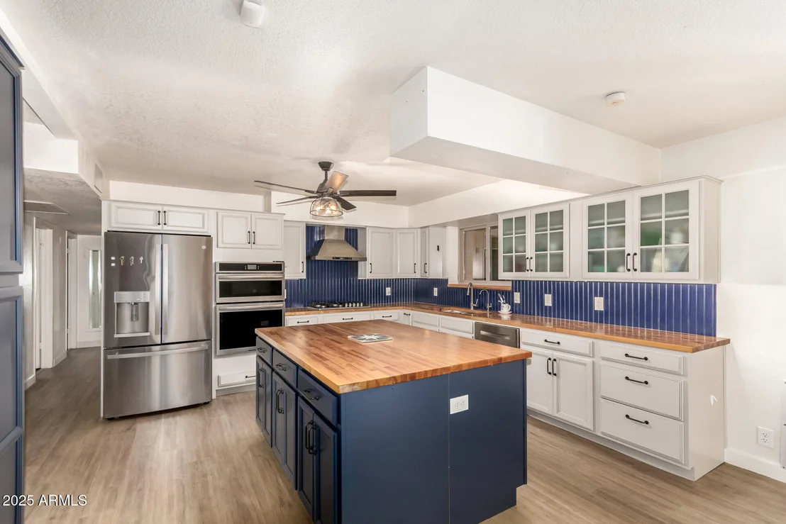 Photo of 1378 N WICKIUP Road
