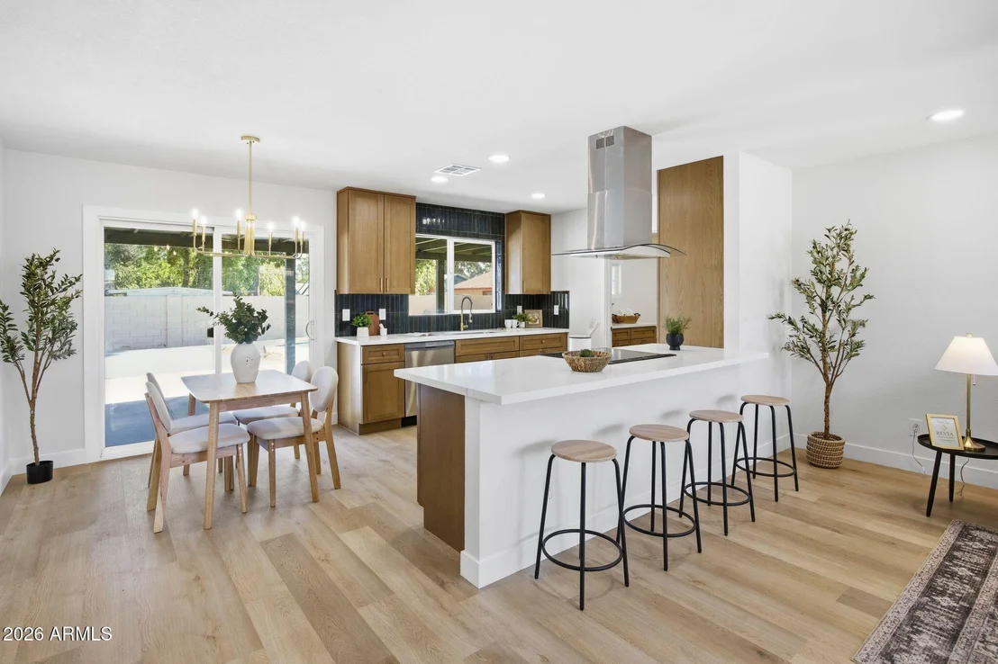Photo of 1215 W WESCOTT Drive