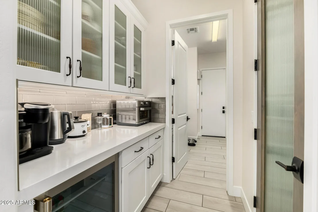 Photo of 737 E NIGHTHAWK Way