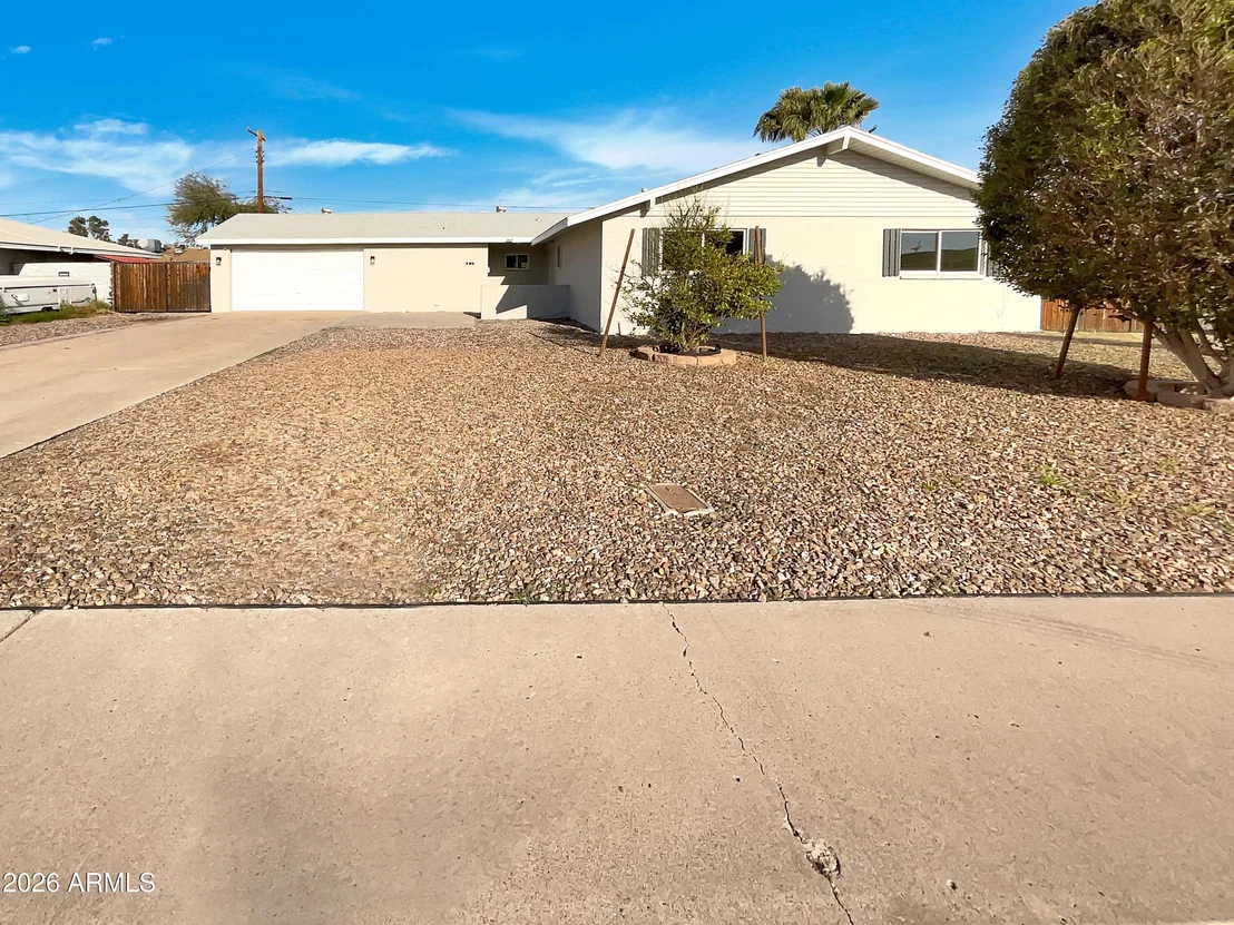 Photo of 6020 W MEDLOCK Drive