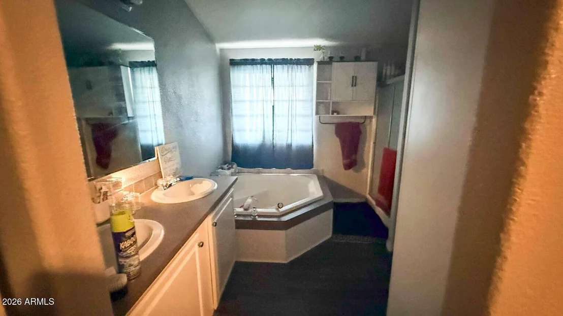Photo of 609 W ANDREA Circle