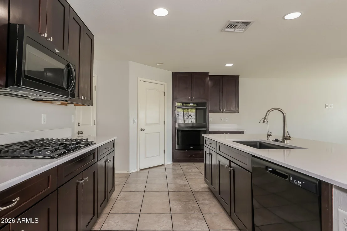 Photo of 16640 W CULVER Street