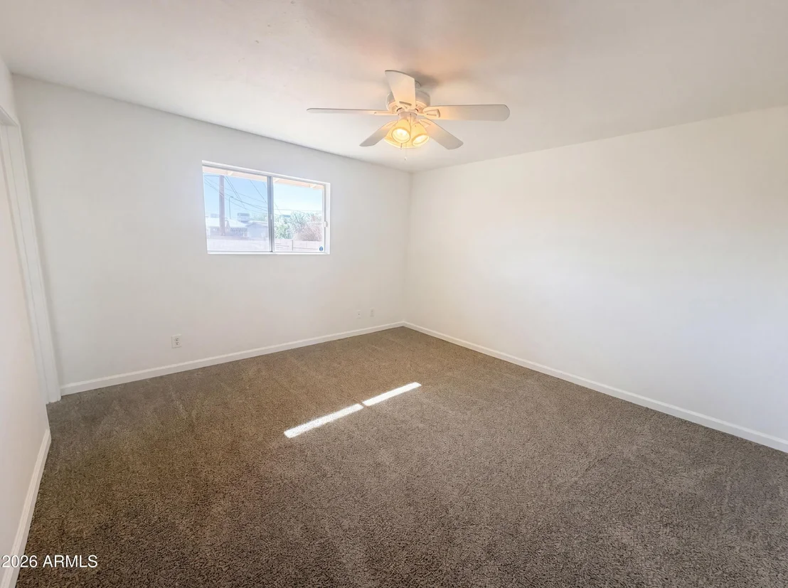Photo of 438 N ASH --