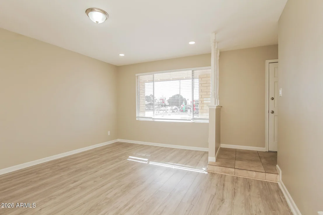 Photo of 3902 W DAVIDSON Lane