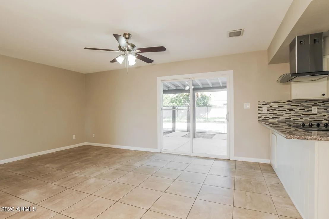 Photo of 3902 W DAVIDSON Lane