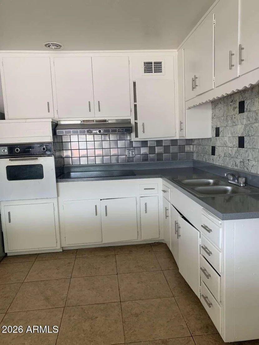 Photo of 3006 W STELLA Lane
