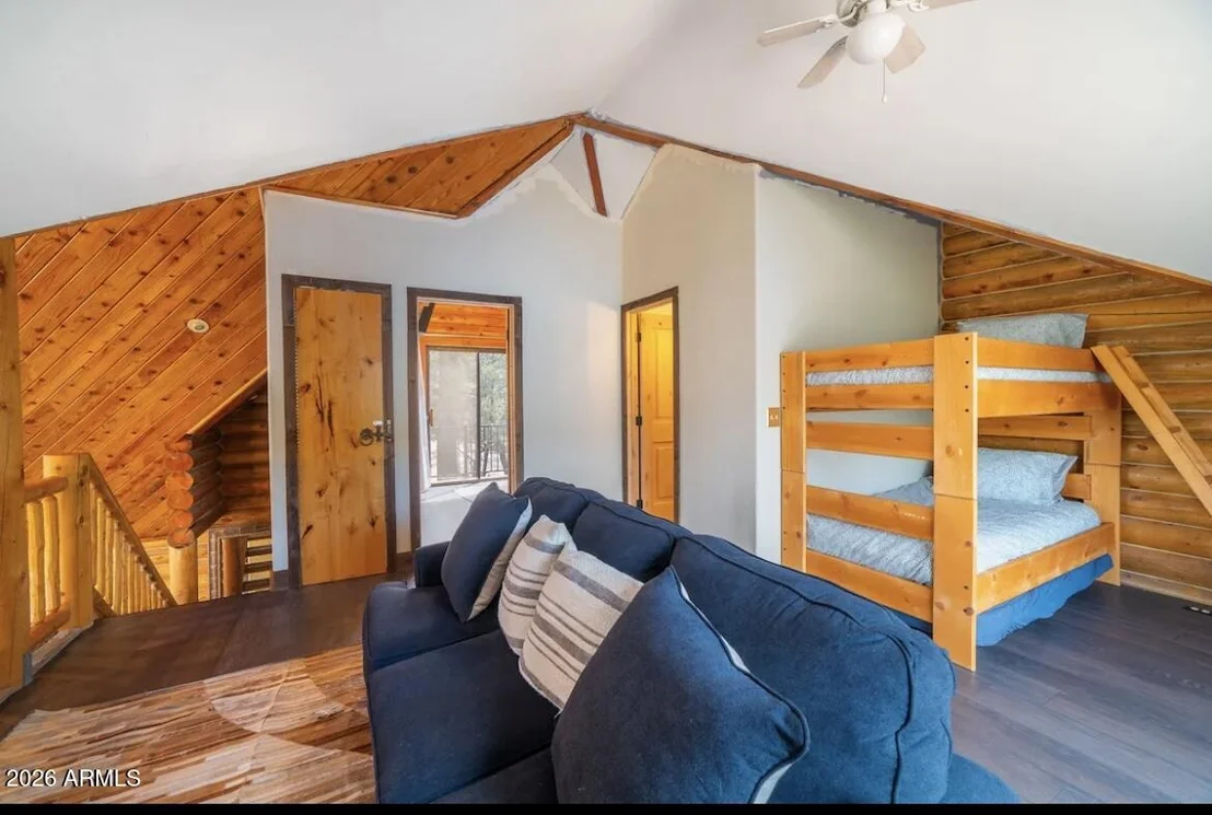 Photo of 6653 W RIDGE Road