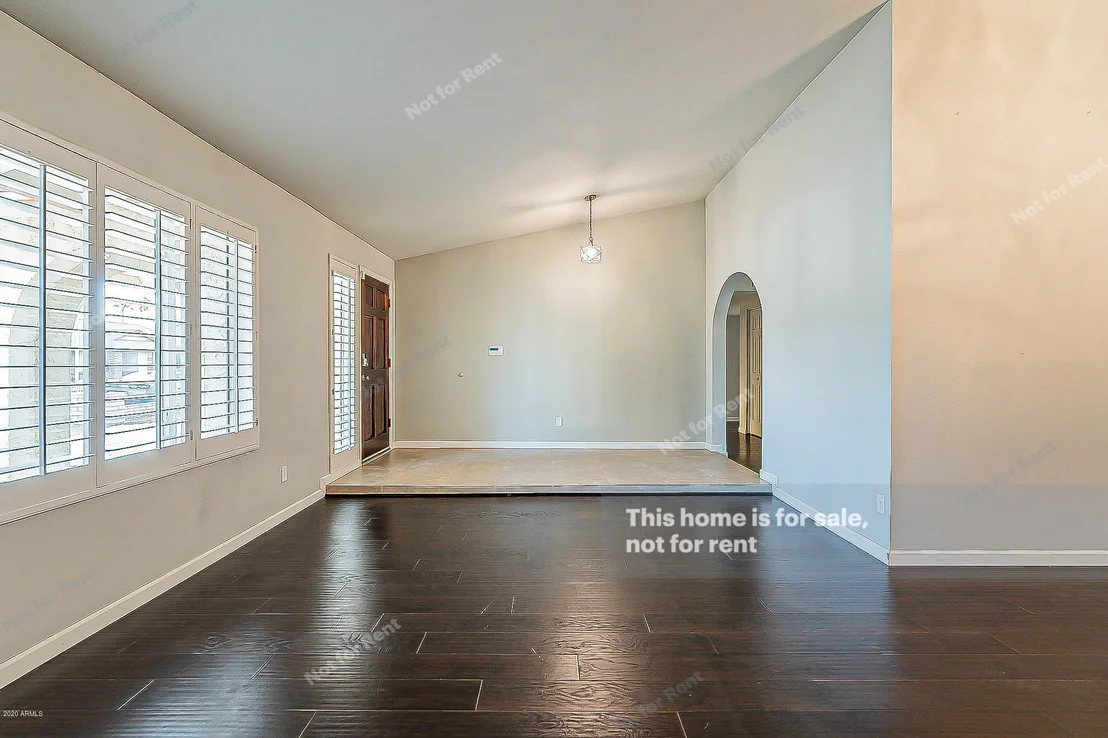 Photo of 906 W KEATING Avenue