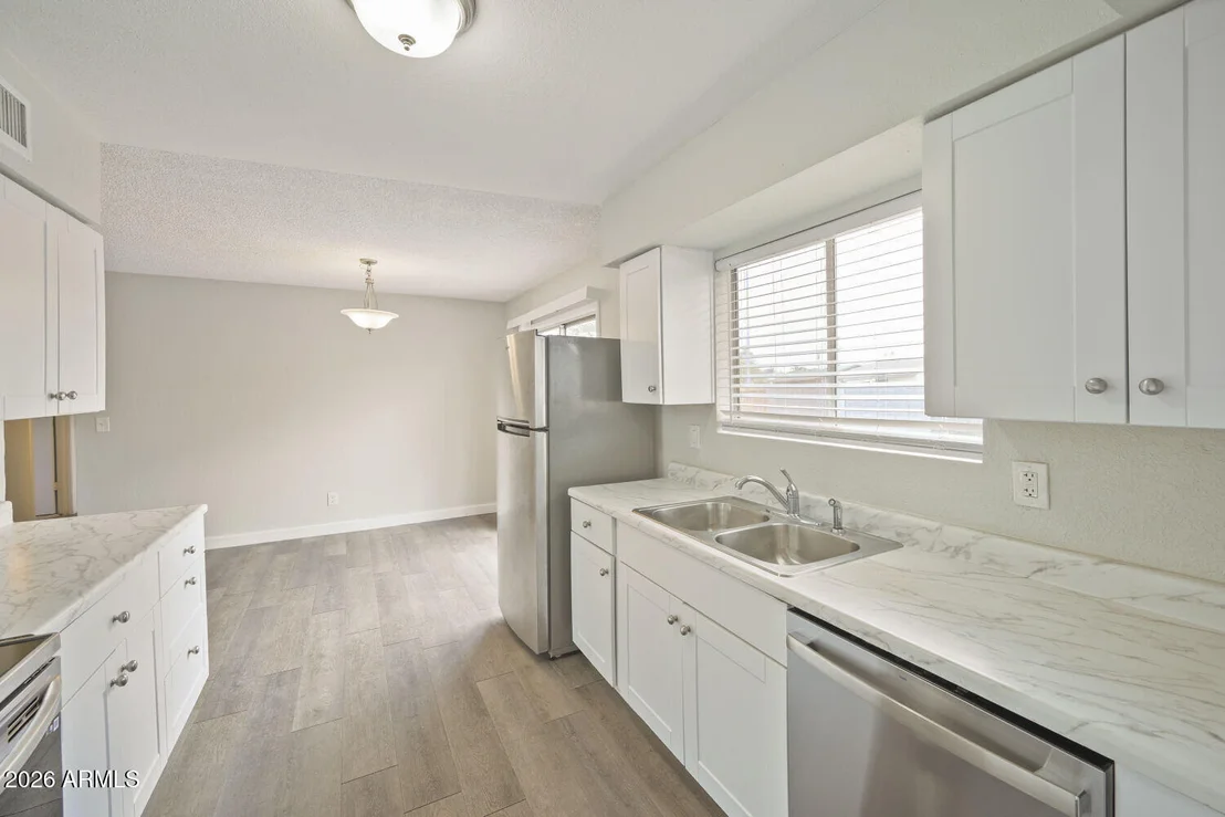 Photo of 1339 N HILLCREST Circle
