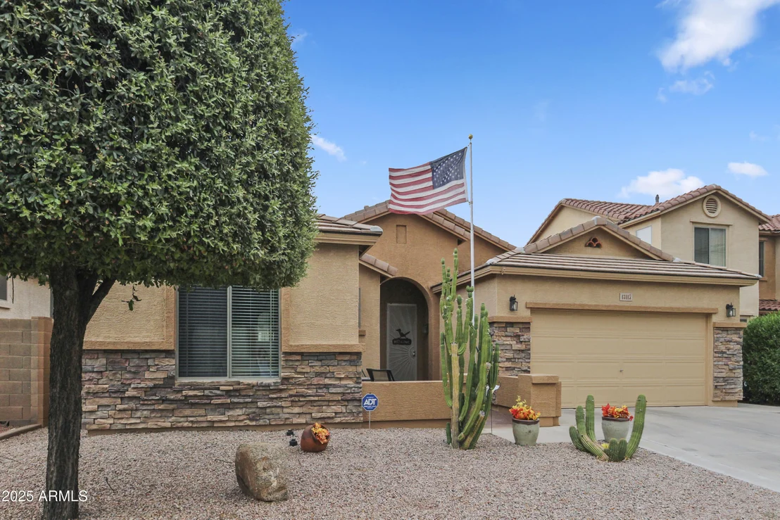 Photo of 43415 W LINDGREN Drive