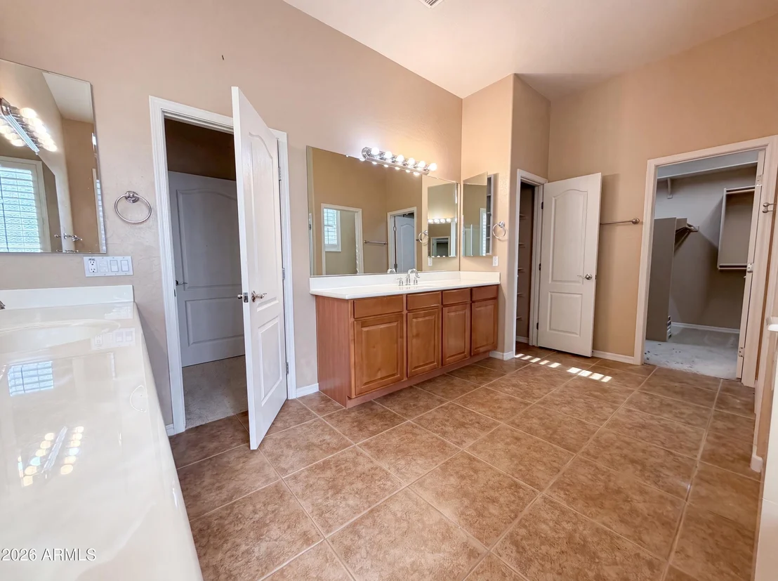 Photo of 3080 E POWELL Way
