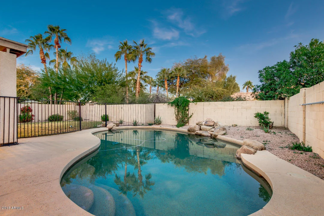 Photo of 43 N HOBSON Street