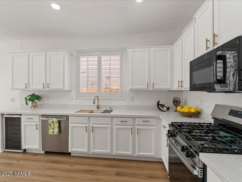 Photo of 271 W ROADRUNNER Drive