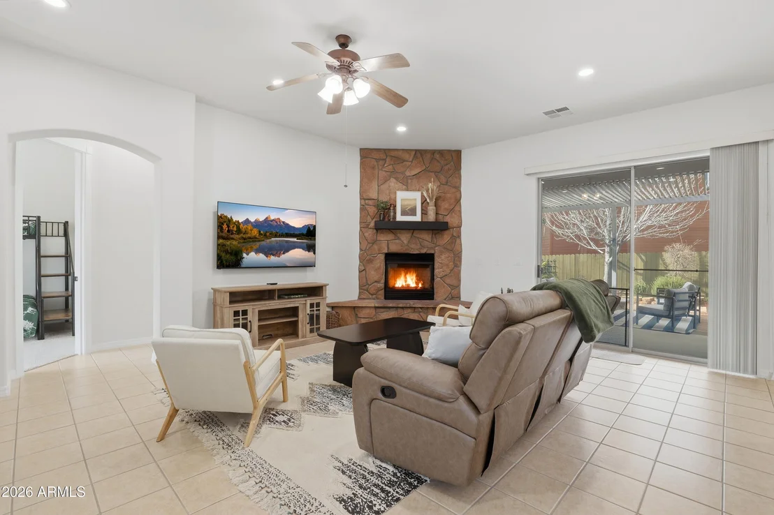 Photo of 906 W WILDERNESS Trail