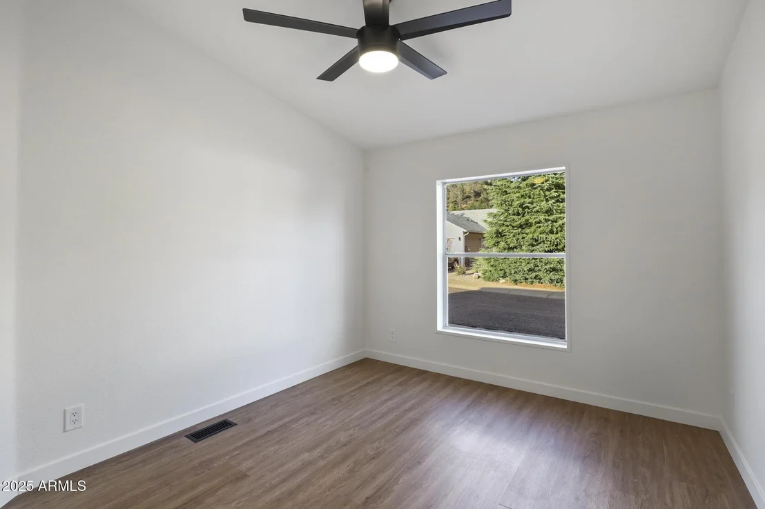 Photo of 313 E CEDAR MILL Road