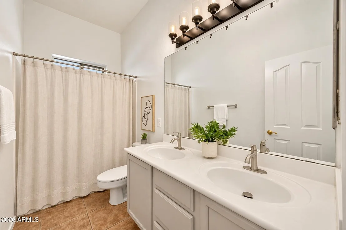 Photo of 89 E ELGIN Street