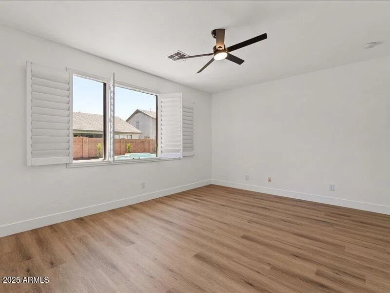 Photo of 271 W ROADRUNNER Drive