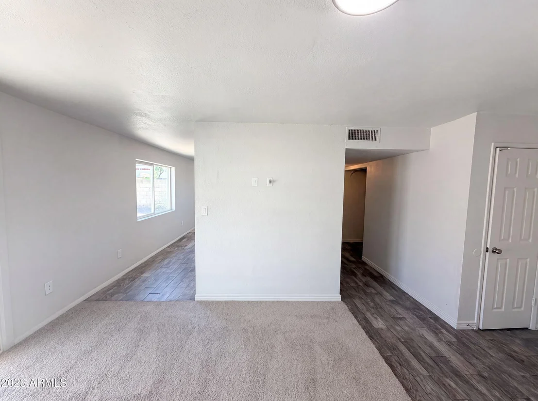 Photo of 5908 W CALAVAR Road