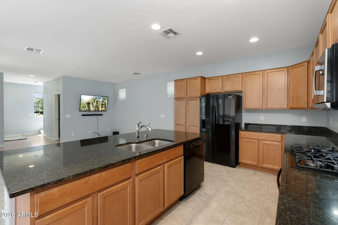 Photo of 3801 E ROBERT Street
