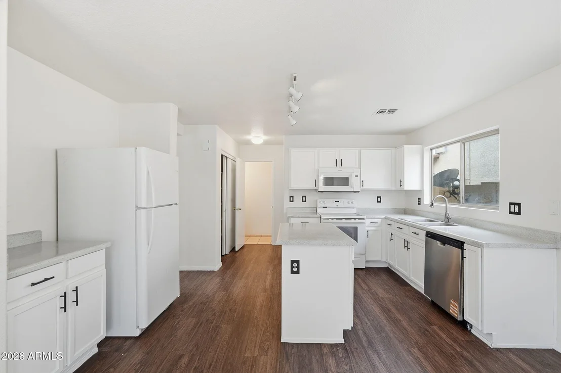 Photo of 16218 W DAVIS Road
