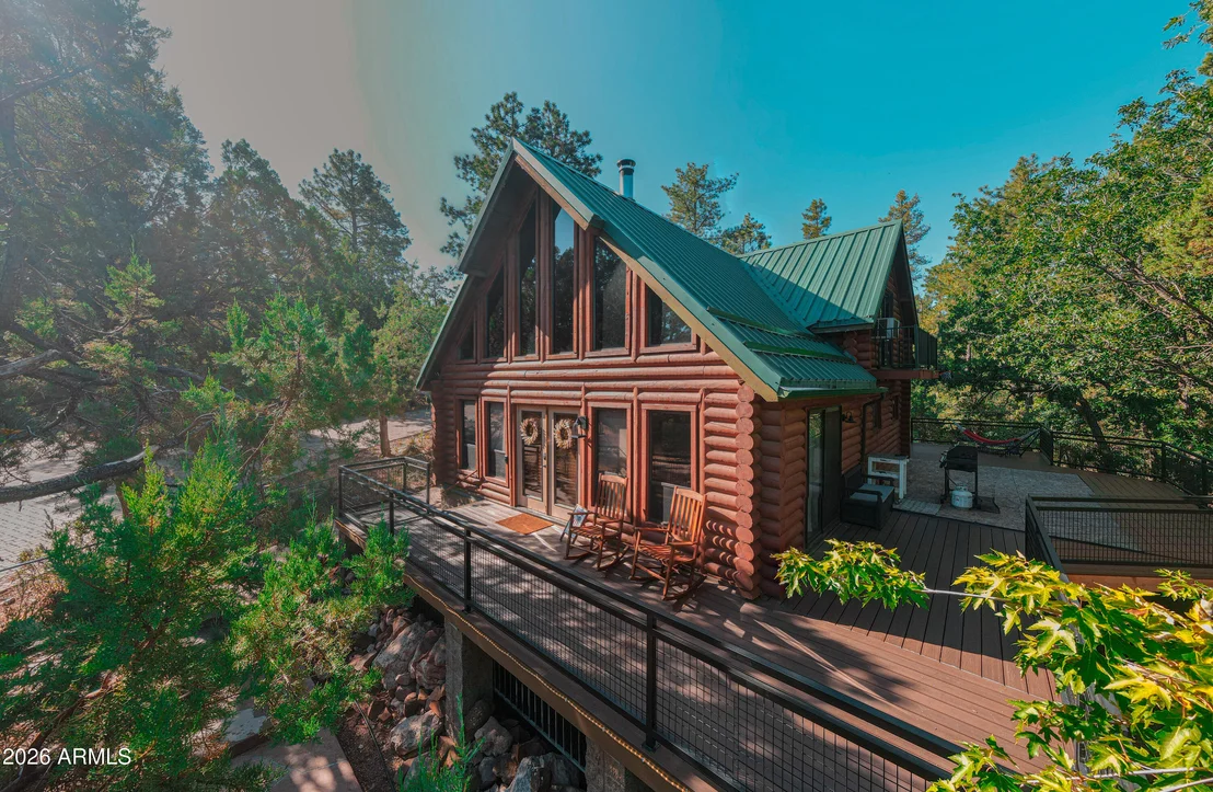 Photo of 6653 W RIDGE Road