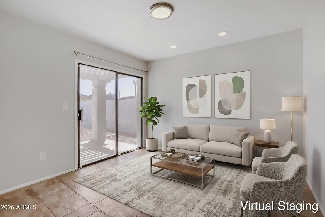 Photo of 415 W GRANDVIEW Road